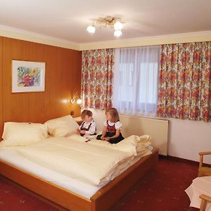 Kamer met een Queen Size Bed